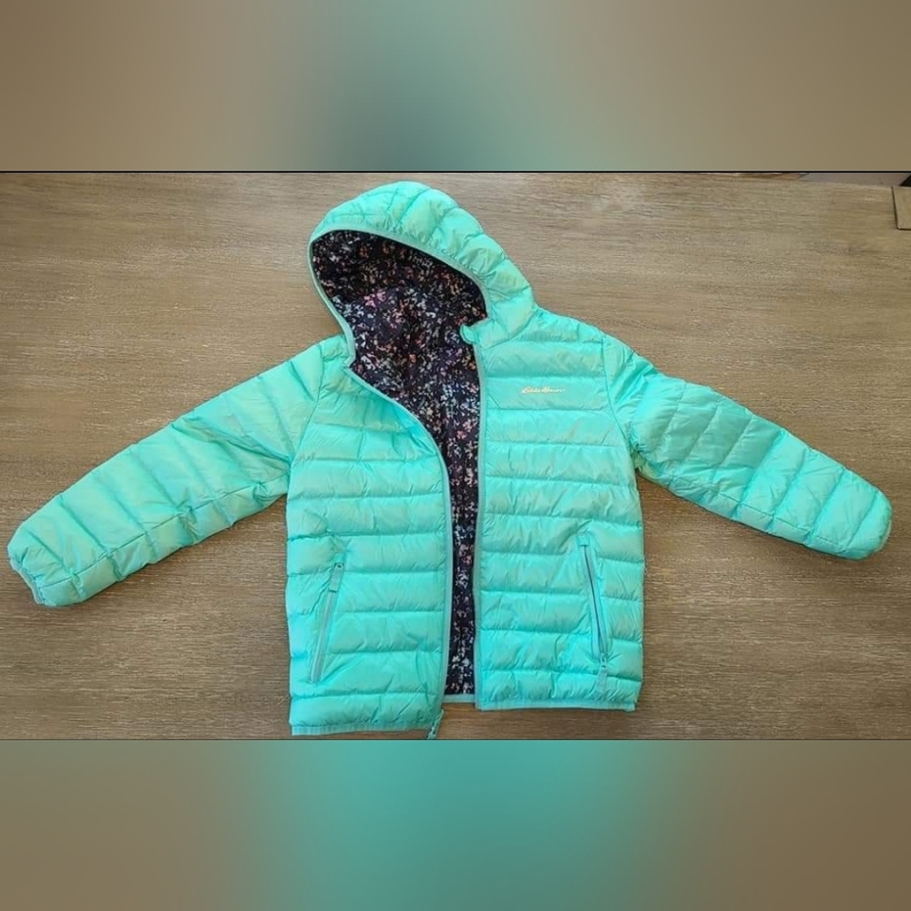 NEW WITHOUT TAGS, GIRLS SIZE 14/16, EDDIE BAUER REVERSIBLE PUFFER COAT